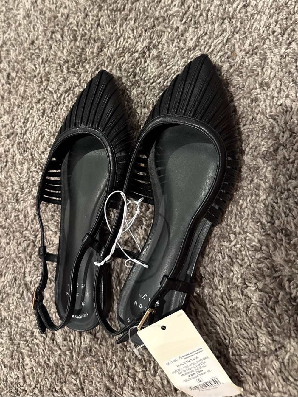 🥬Women’s Marisol Flats with Memory Foam Insole - A New Day